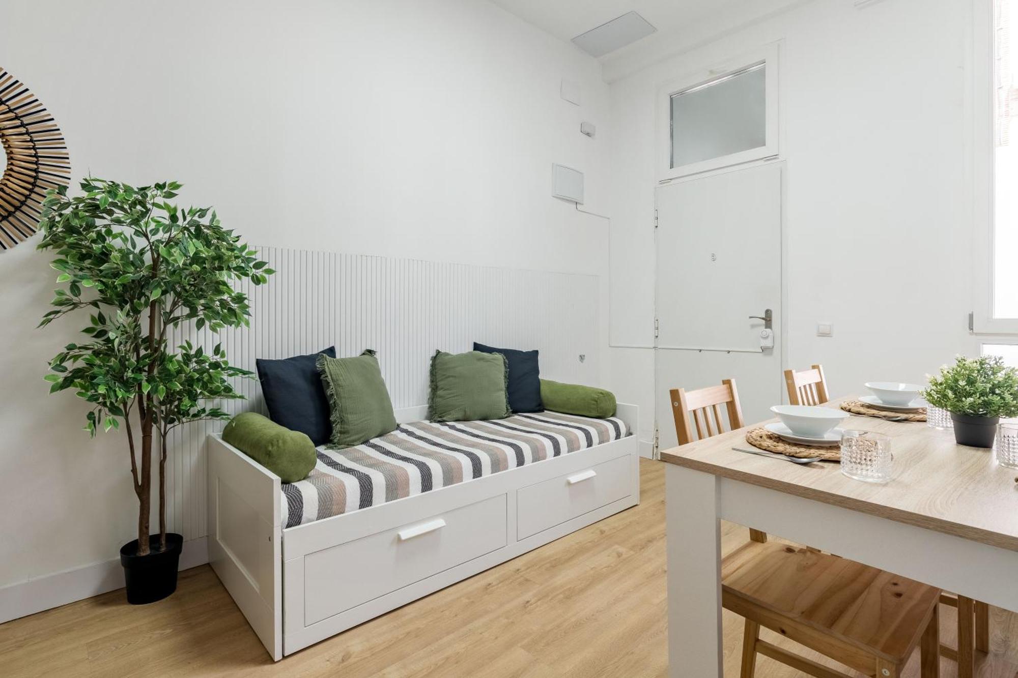 Apartament Charming Lucero Madryt Zewnętrze zdjęcie